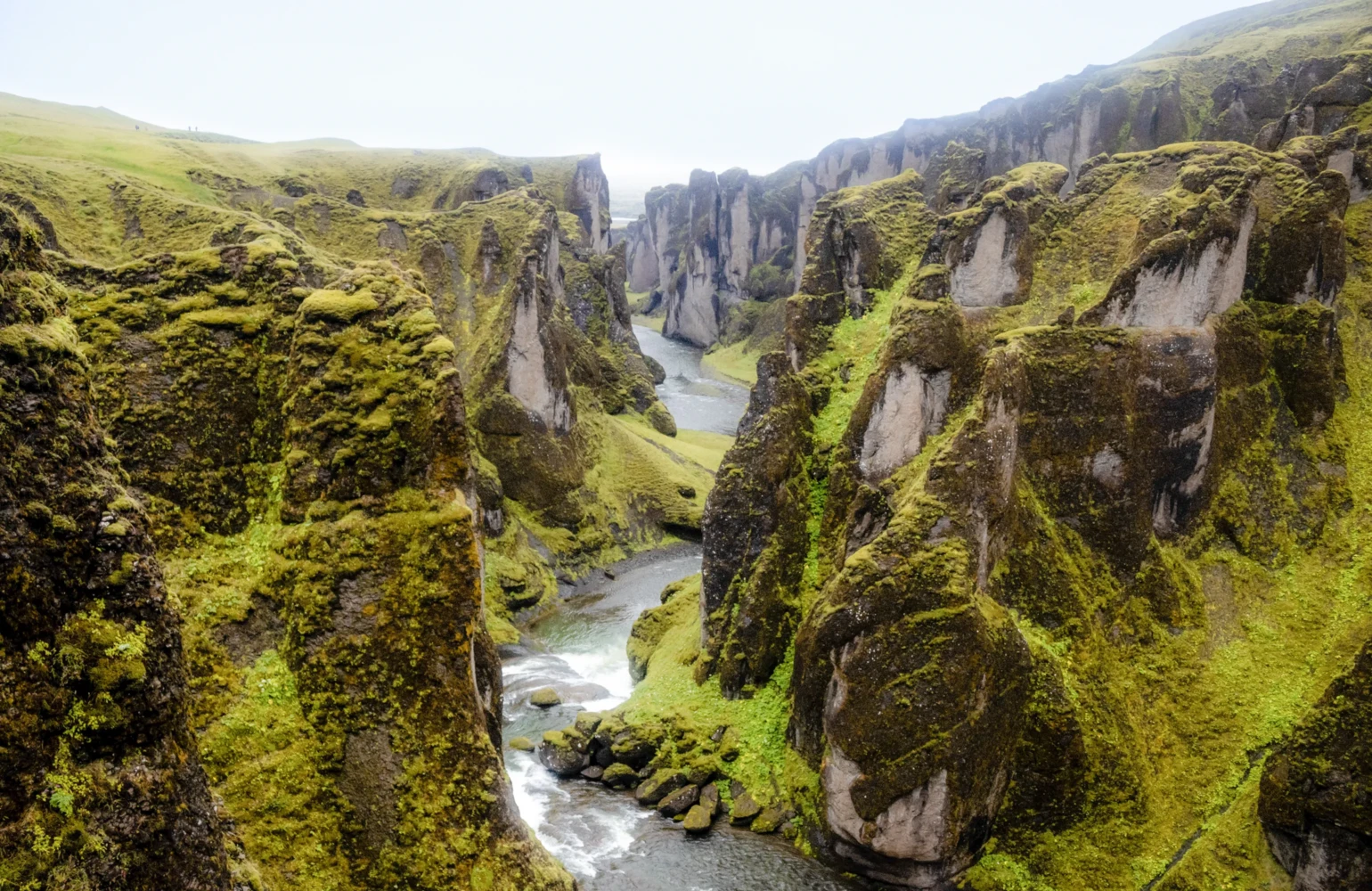 Cañón Fjaðrárgljúfur - Ruta por Islandia en 7 días