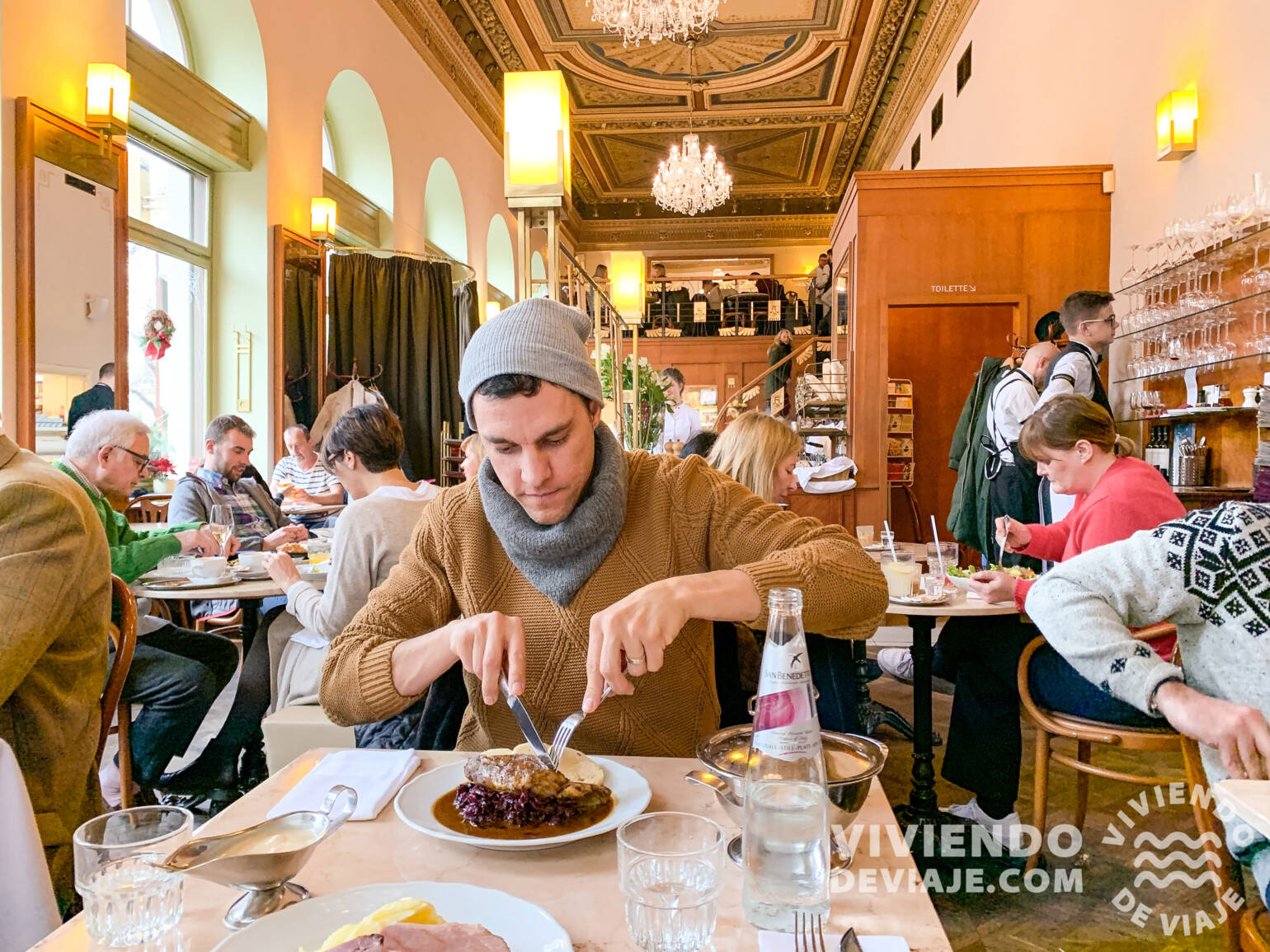 Restaurantes donde comer en un viaje a Praga | Cafe Savoy
